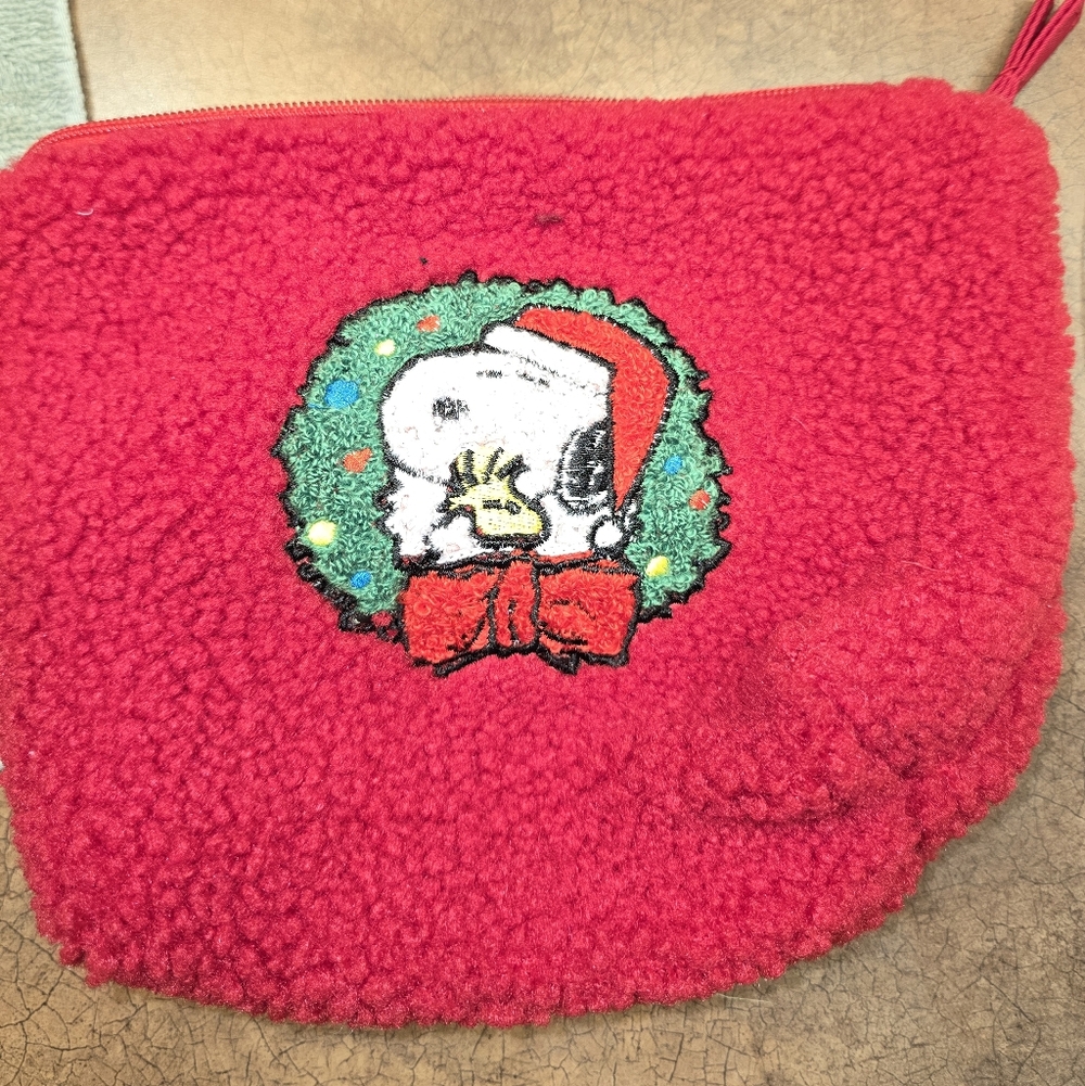 Snoopy Red Fleece cosmetic Pouch with Holiday Design Maurice. New But No Tag